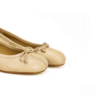 Beige Tabi Split Toe Leather Flats - Sofia Romano