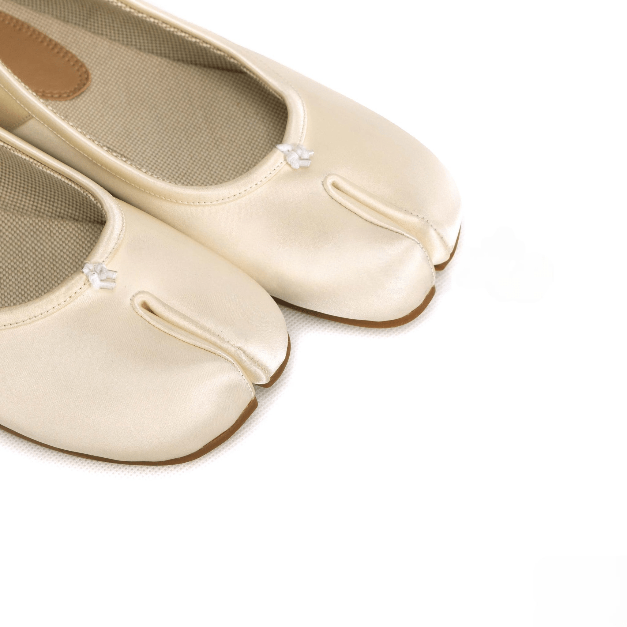 White Split - Toe Tabi Ballerinas - Sofia Romano